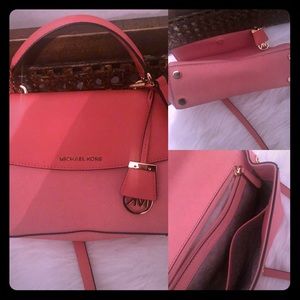 Micheal Kors handbag